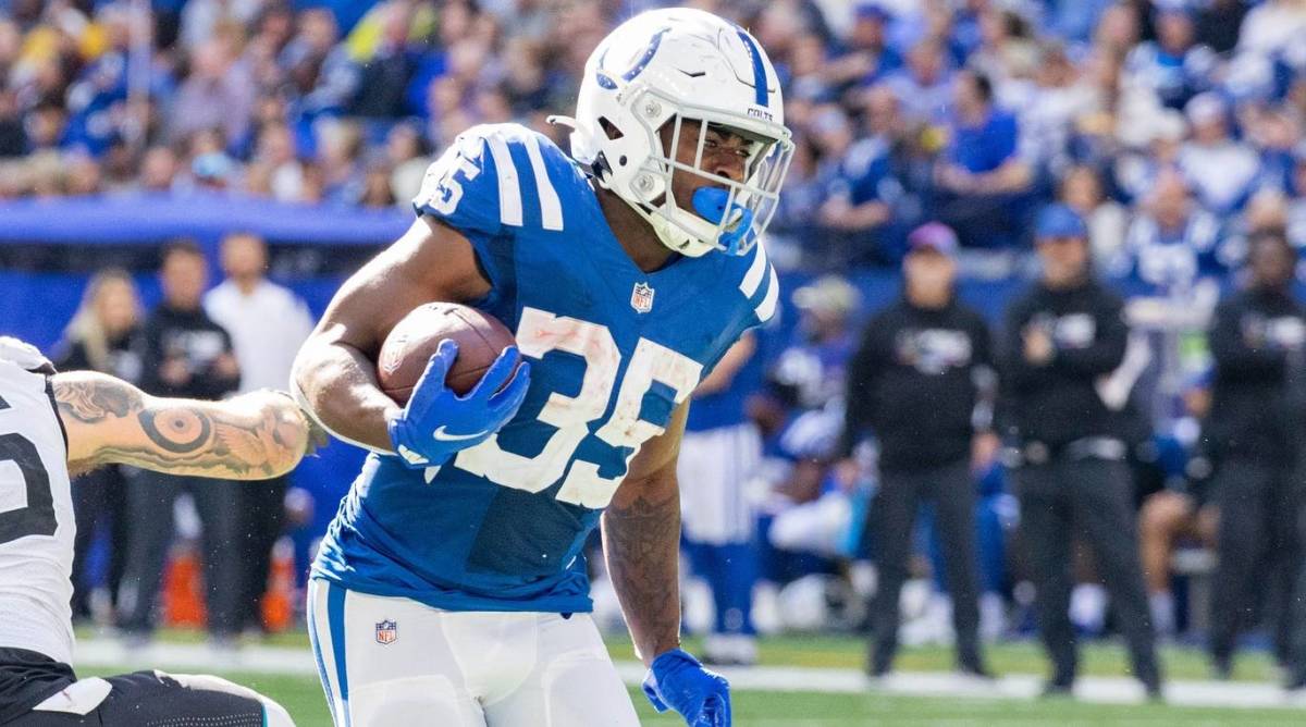 Colts running back Deon Jackson runs the ball in a game vs. the Jaguars.